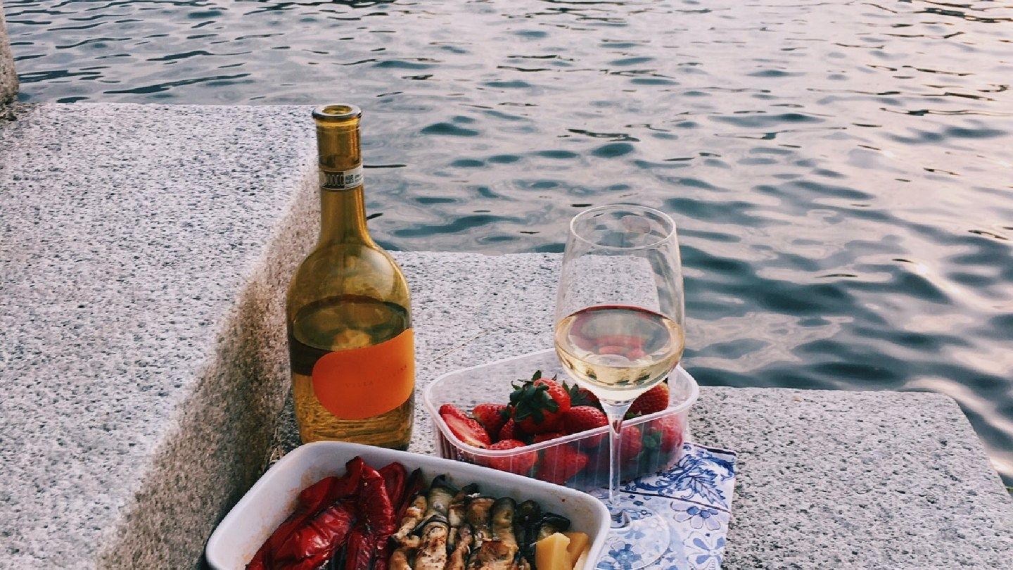 Summer Drinking: A Guide For The Unquenched